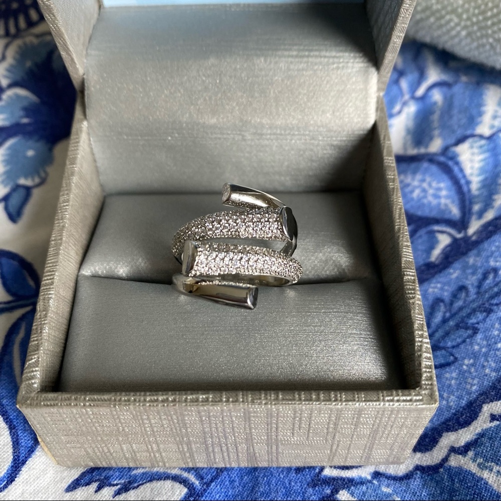 Pave Statement Ring - Picture 15 of 16